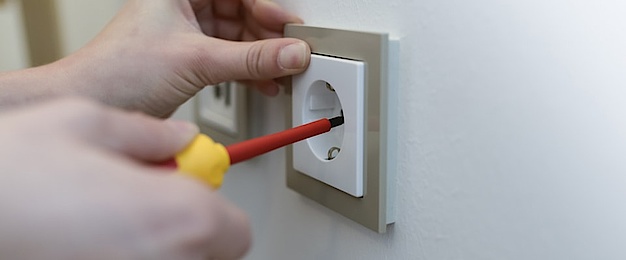 Elektro­installation bei G.W.I Elektro GmbH in Oberleichtersbach