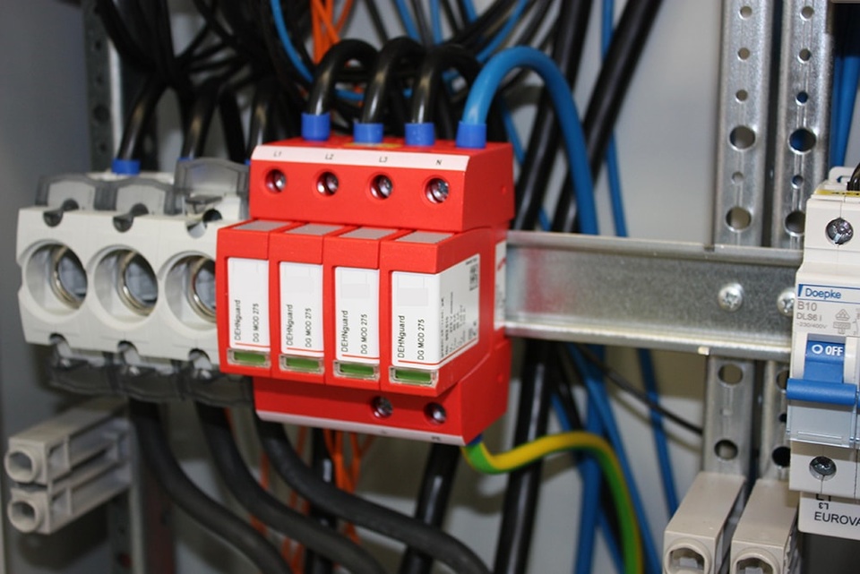 U berspannungsschutz bei G.W.I Elektro GmbH in Oberleichtersbach